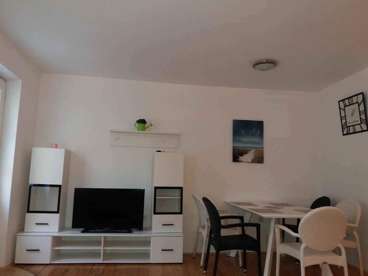 Apartman Marina Krvavica Eksteriør billede
