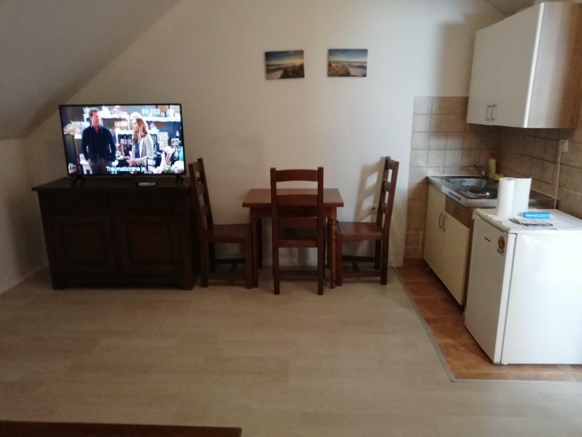 Apartman Marina Krvavica Eksteriør billede