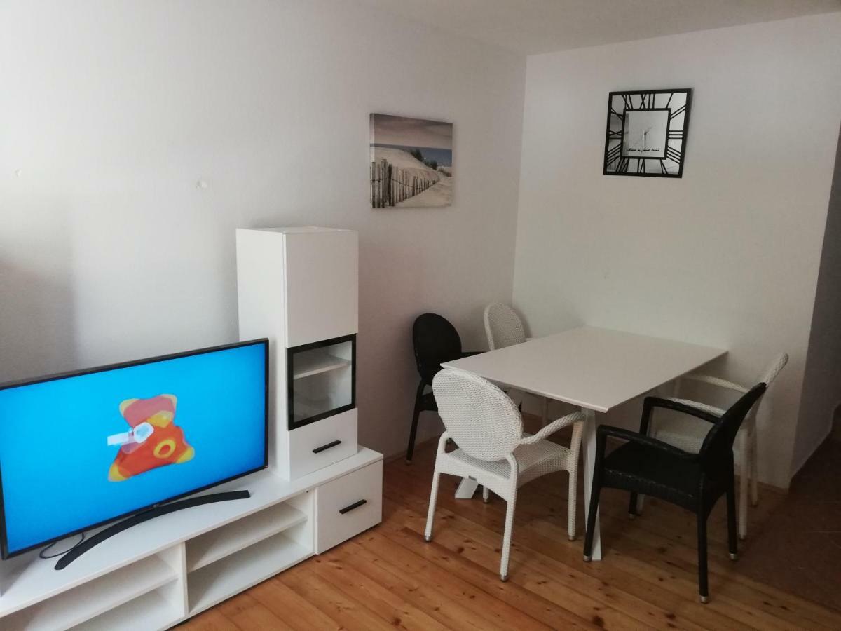 Apartman Marina Krvavica Eksteriør billede